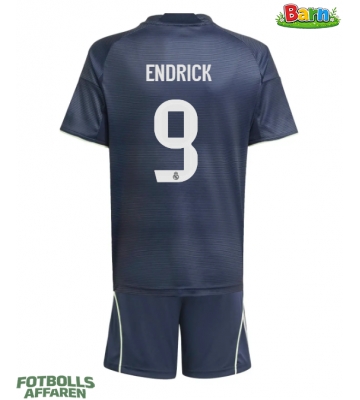 Real Madrid Endrick #9 Bortaställ Barn 2025-26 Kortärmad (+ Korta byxor)